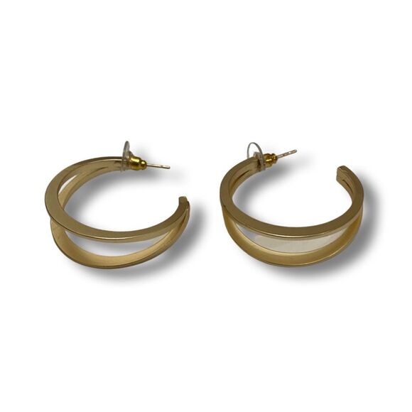 Large Double Row Hoop Earrings in Gold - NWT - Picture 3 of 8